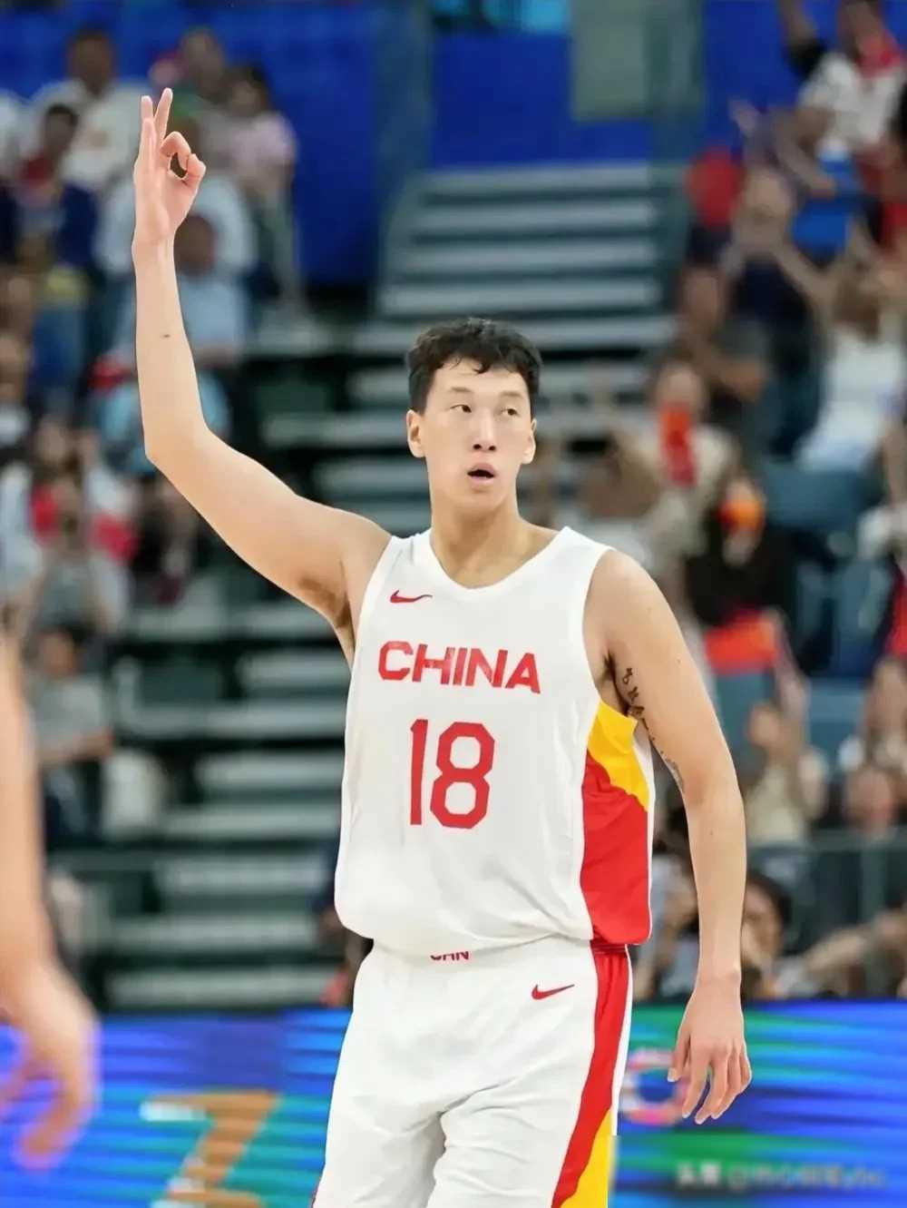 三亿体育体育官方-关于球员表现抢眼篮球比赛换个角度看的信息