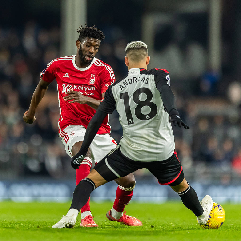 曼联连胜,英超劲旅再度崛起 曼联连胜,英超劲旅再度崛起