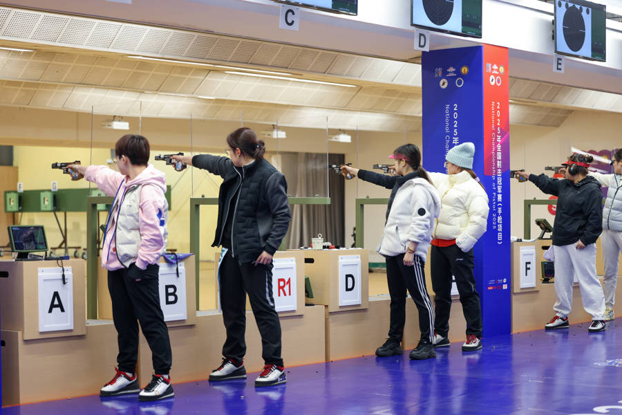 三亿体育体育网站入口-包含射击项目上中国选手稳定发挥取得胜利的词条