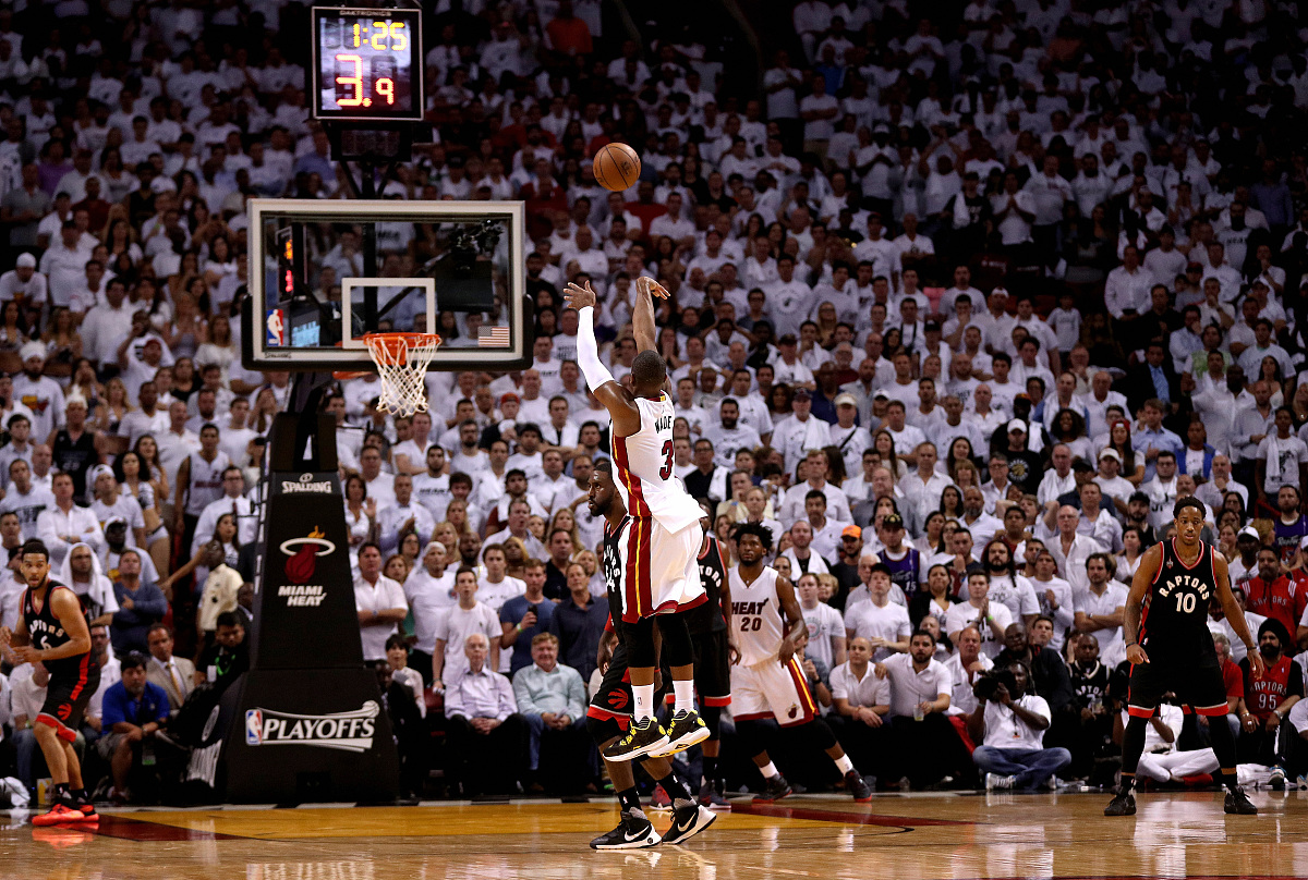 关于NBA总决赛抢眼大战,球星们在场上展现出高超球技的信息 关于NBA总决赛抢眼大战,球星们在场上展现出高超球技的信息