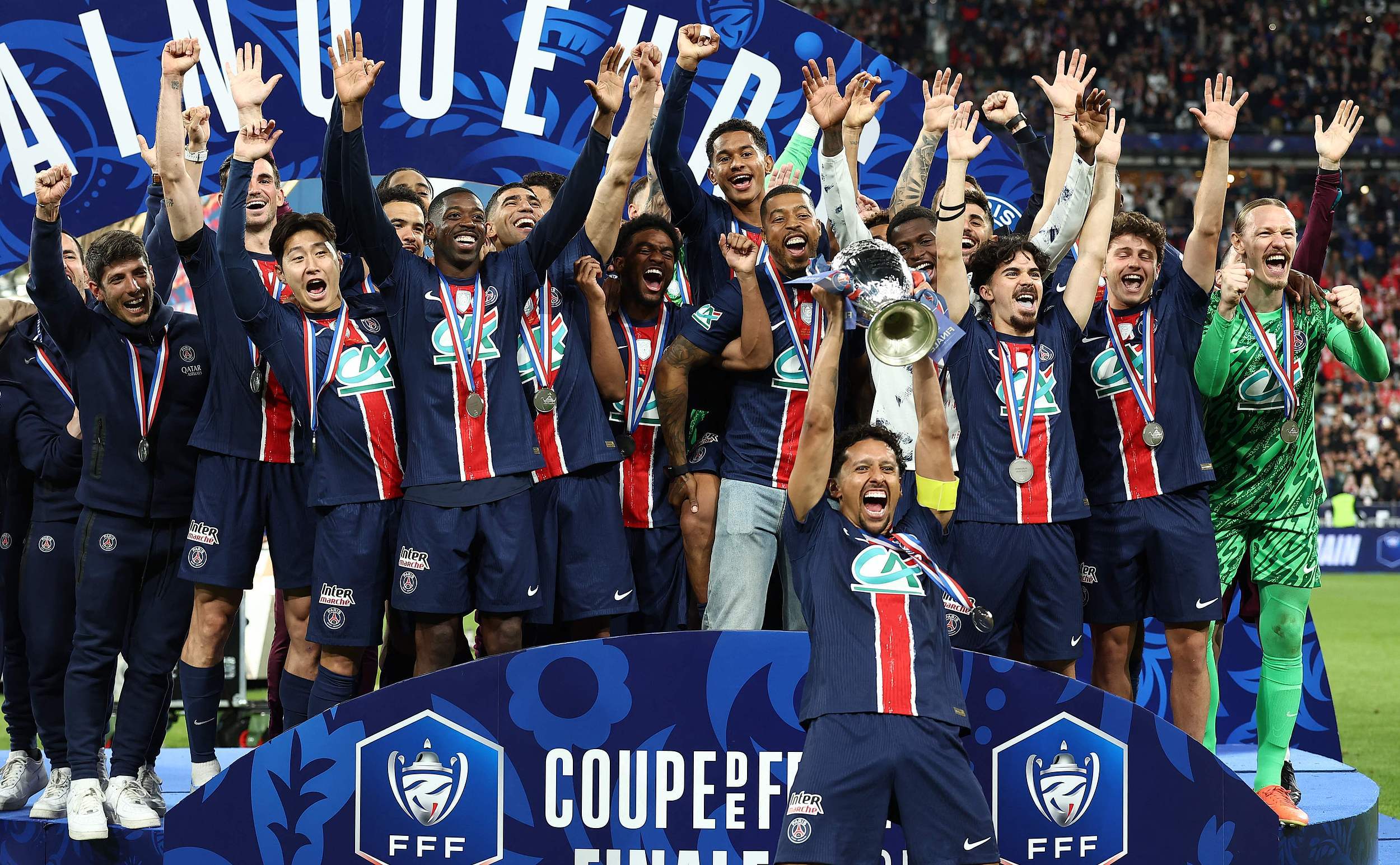 巴黎圣日耳曼梅尔滕斯破门率队胜马赛的简单介绍 巴黎圣日耳曼梅尔滕斯破门率队胜马赛的简单介绍