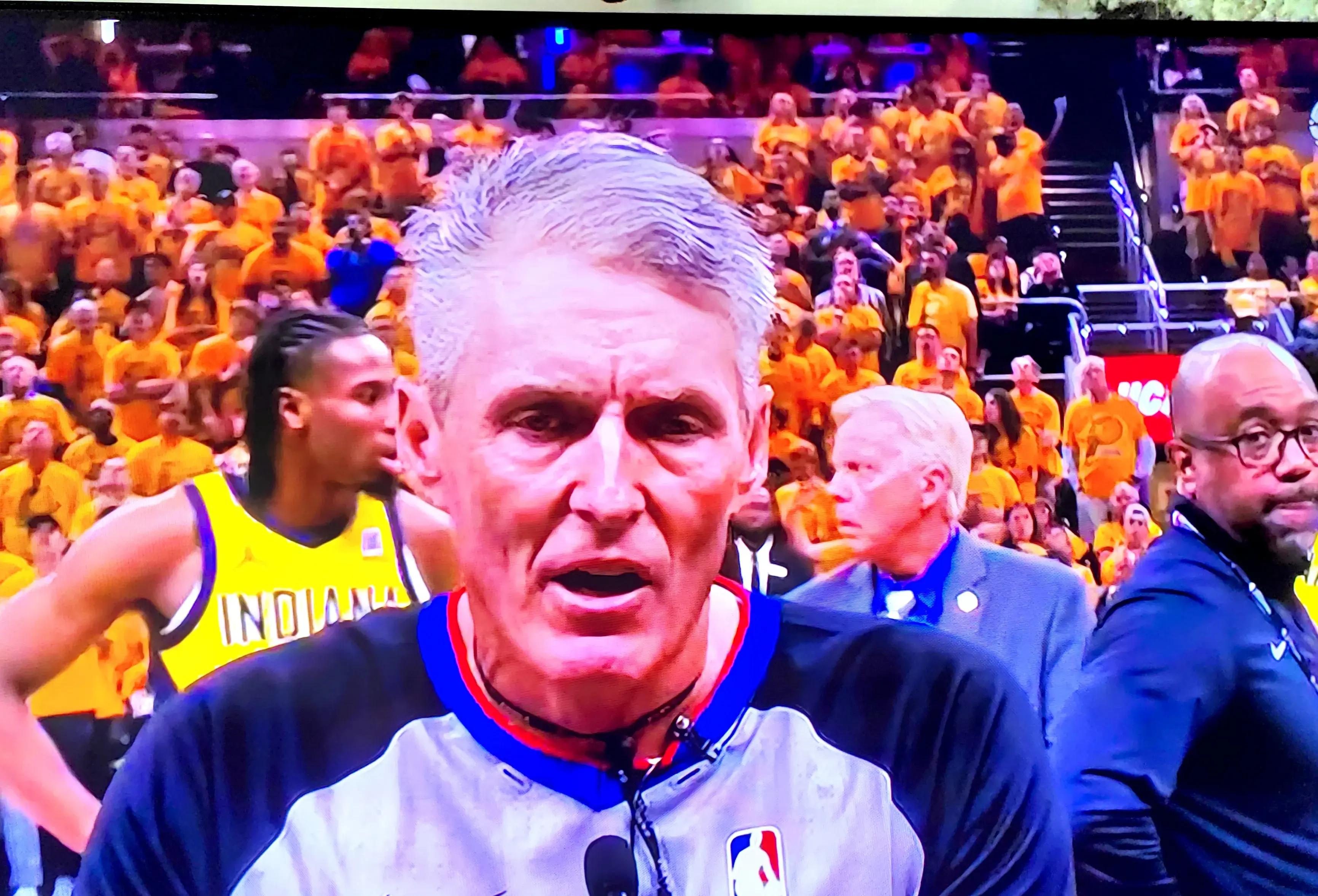 三亿体育体育入口-步行者队主场失利，接连遭遇困境