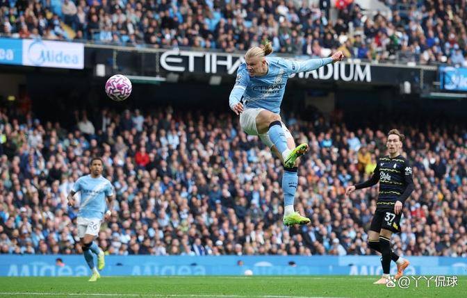 三亿体育体育vip注册-曼城客场失利，追赶劲敌