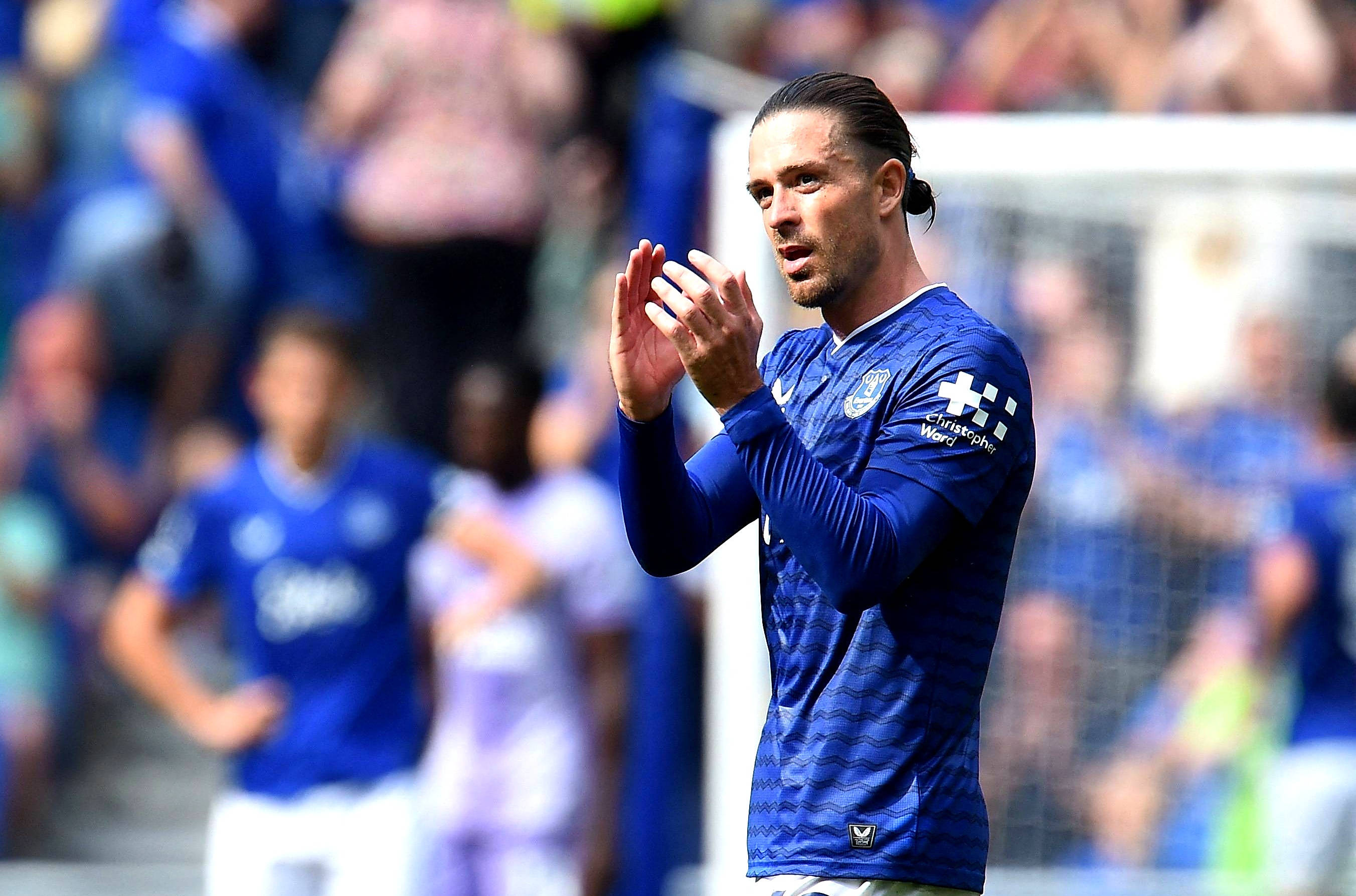 三亿体育体育注册-关于曼城中场发挥出色，助球队保持英超不败纪录的信息