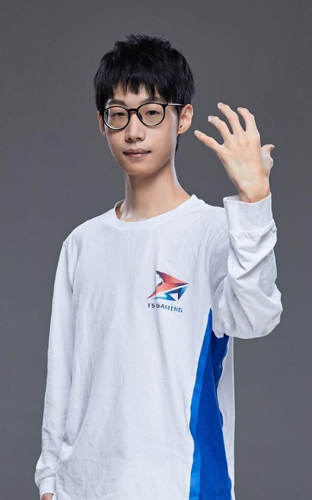 三亿体育体育培训-关于茫茫赛场，冠军属于最强者的信息